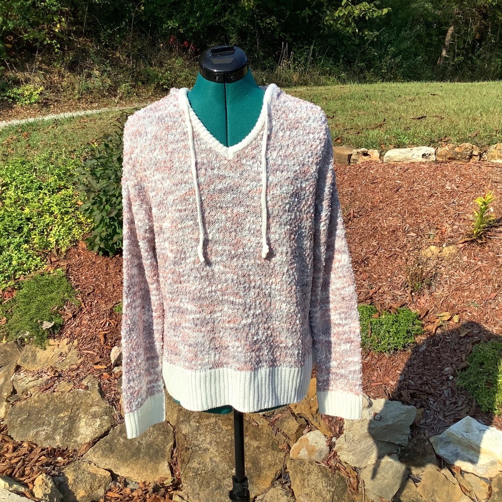 Maurices Hooded Sweater NWT Sz M